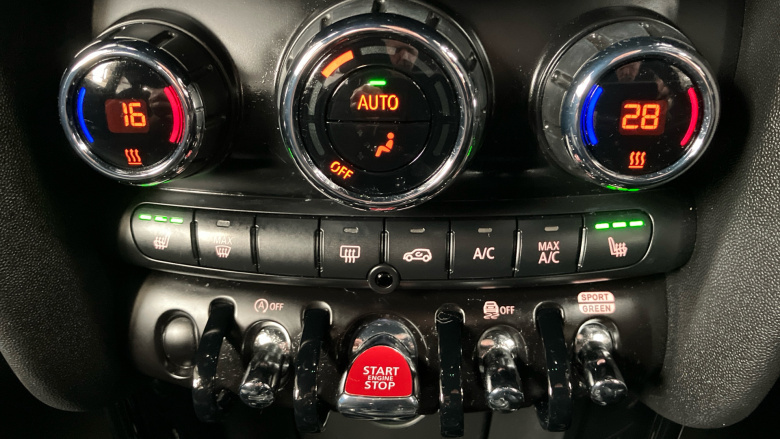 MINI Hatchback 2.0 Cooper S Exclusive 3dr Auto Petrol Hatchback